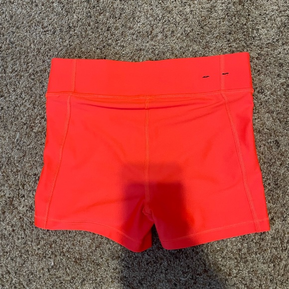 Under Armor shorts - Picture 2 of 3